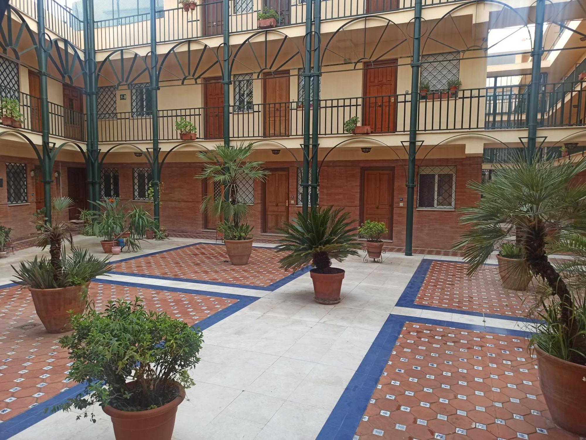 En Patio Sevillano Alameda-Isla Magica ภายนอก รูปภาพ
